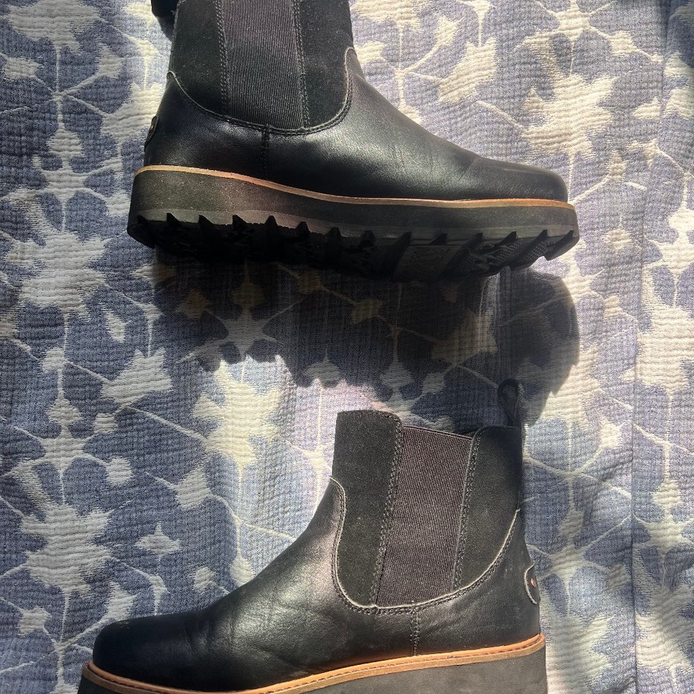 ROXY Ankle-high Leather Booties